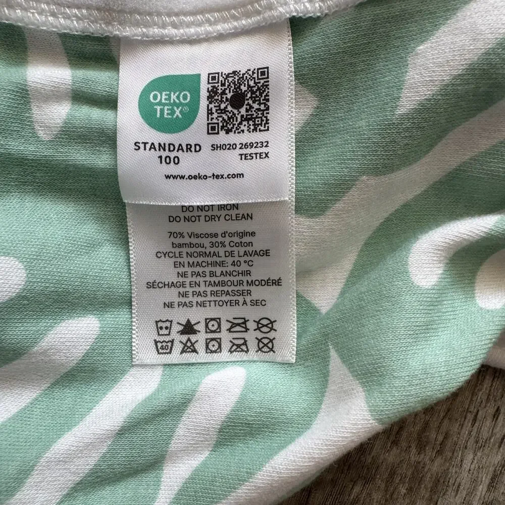 Momcozy 0-3 mo Bamboo Swaddle Wraps Leaf Tropical Print Quiet Soft Closure